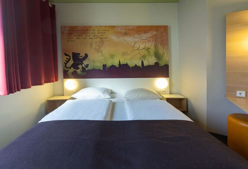 Номер Стандарт, B&b Hotel Weimar