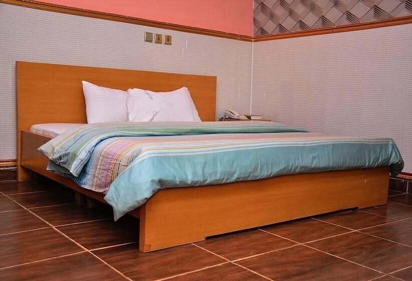 اتاق لوکس, Chimcherry Hotel Limited