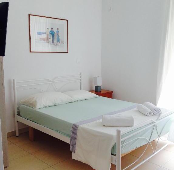 Четырехместный Номер Стандарт, Eléa Guesthouse Himare