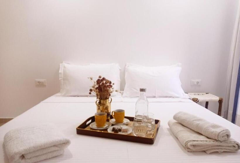 Номер Deluxe с Балконом, Eléa Guesthouse Himare