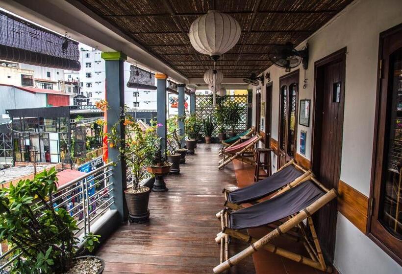 اتاق استاندارد, Vietnam Backpacker Hostels   Hue