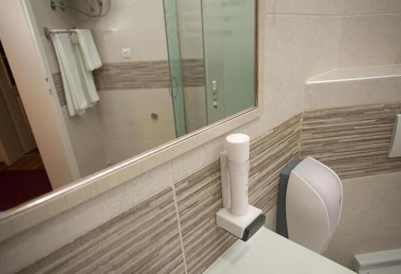 اتاق استاندارد, Apartmani Brocat