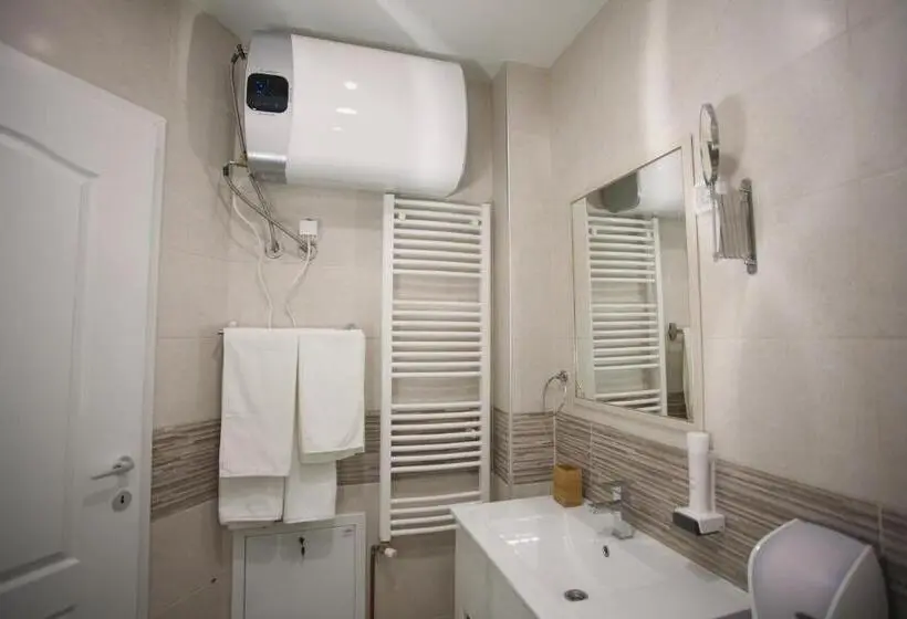 سوییت لوکس, Apartmani Brocat