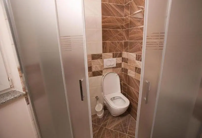 اتاق لوکس, Apartmani Brocat