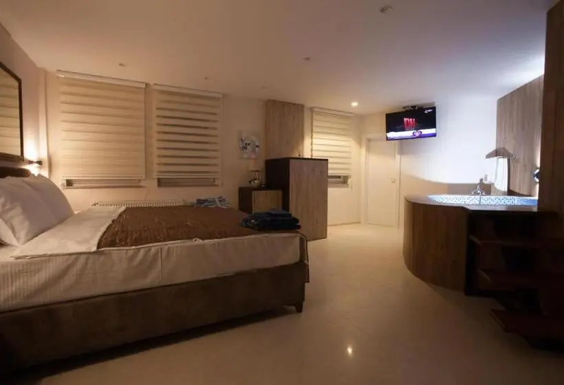 اتاق لوکس, Apartmani Brocat