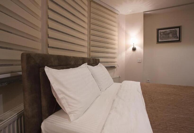 اتاق استاندارد با بالکن, Apartmani Brocat