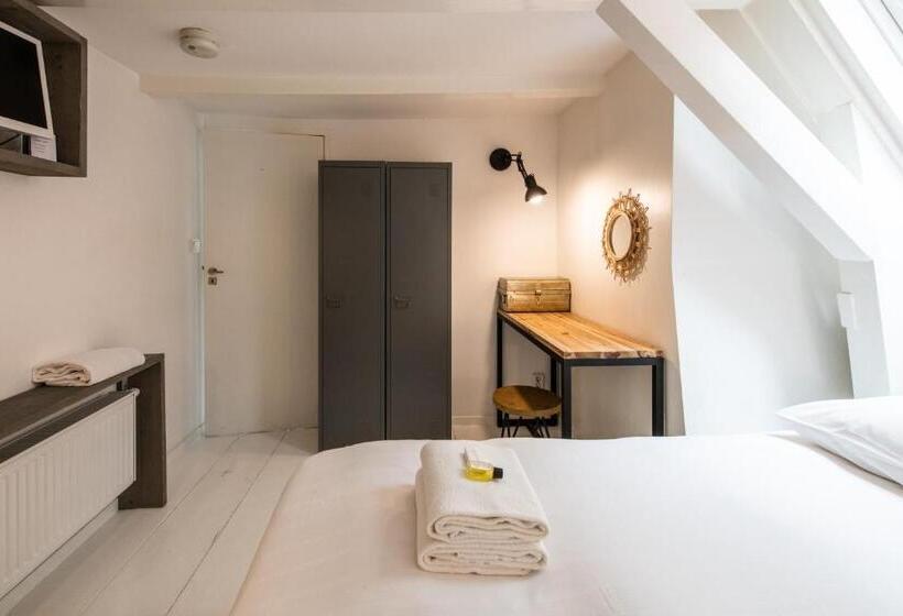 Номер Стандарт, Two Bedroom Apartment In A Beautiful Canalhouse In City Centre