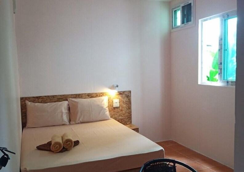 Quarto Estandar, Decho Hostel