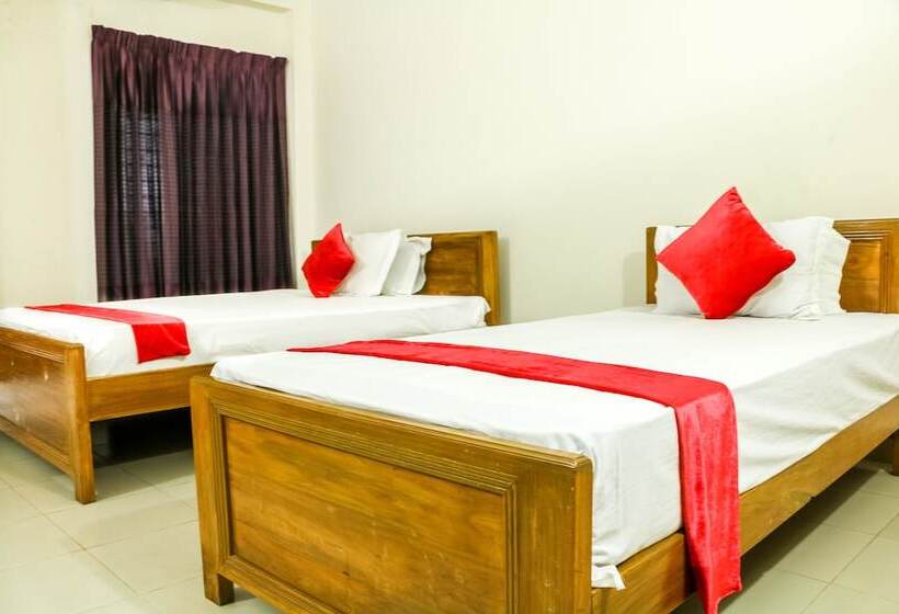 اتاق استاندارد سه نفره, Amir S Dhaka