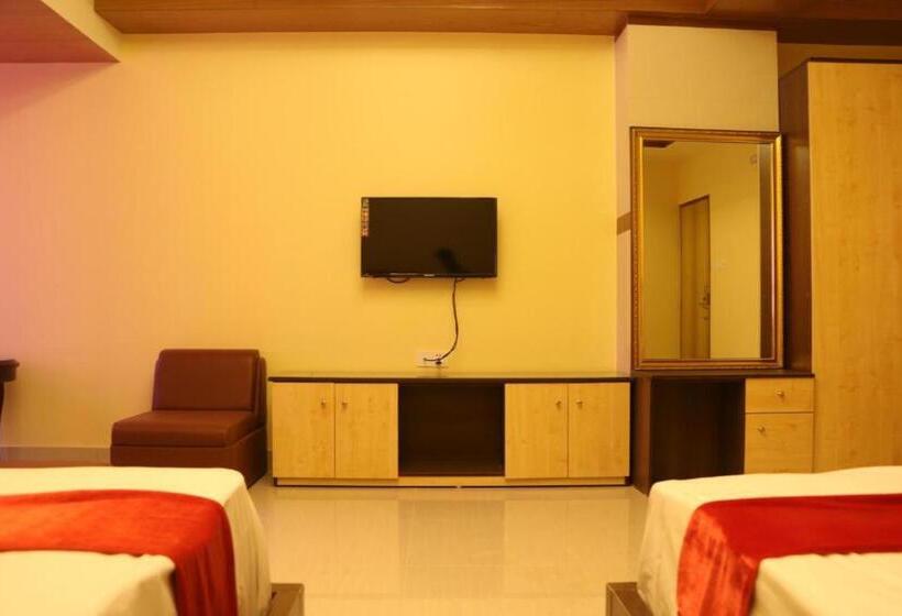 سوییت جونیور, Amir S Dhaka