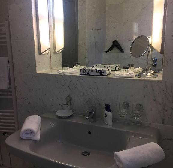 اتاق استاندارد با بالکن, De Insulåner