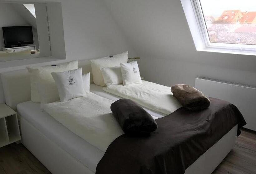 سوییت سوپریور, De Insulåner