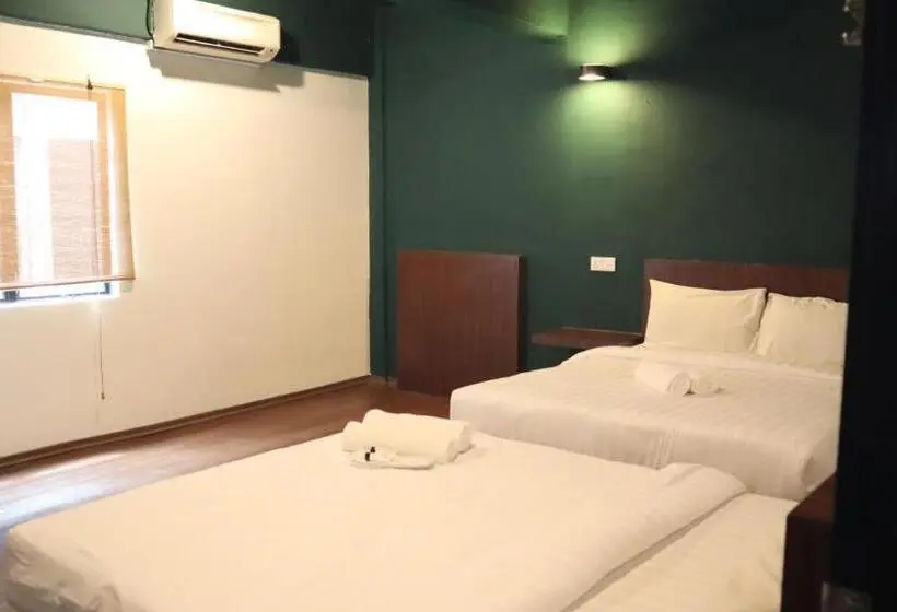Deluxe-huone, Room V At Kluang Parade