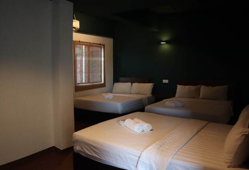 Family Suite, Room V At Kluang Parade
