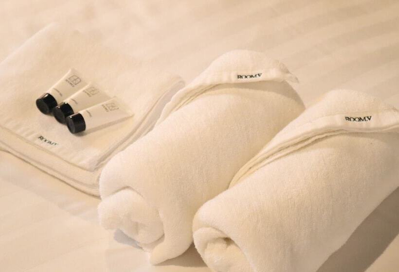 اتاق استاندارد یک نفره, Room V At Kluang Parade