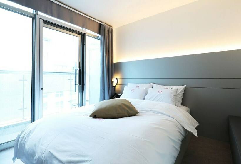 스탠다드 룸, Yaja Wirye