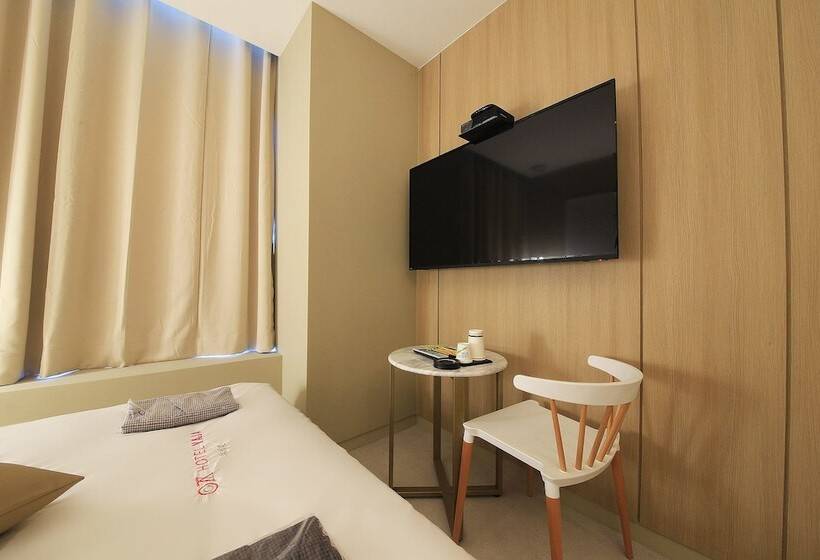 스탠다드 룸, Yaja Wirye