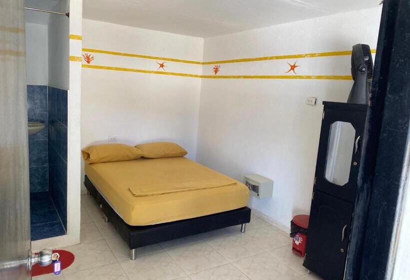 اتاق استاندارد, Palomino Hostel