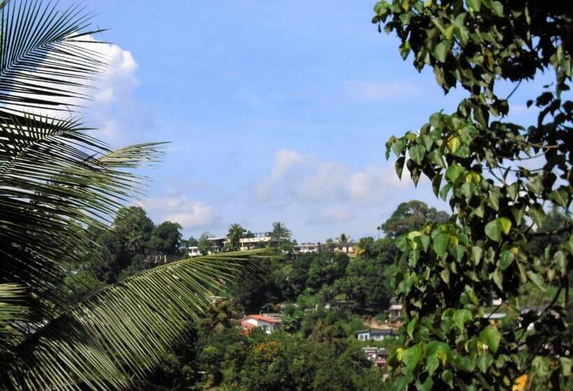 Standard room with outdoor bath, Kandy Mountain Cottage