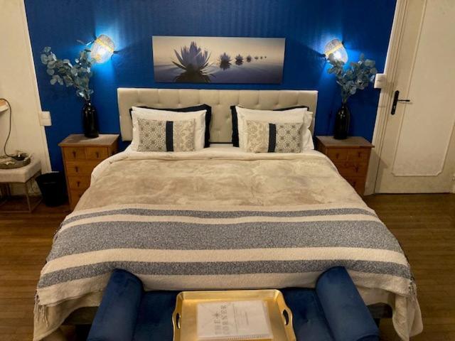 جناح ديلوكس, The Corner Properties