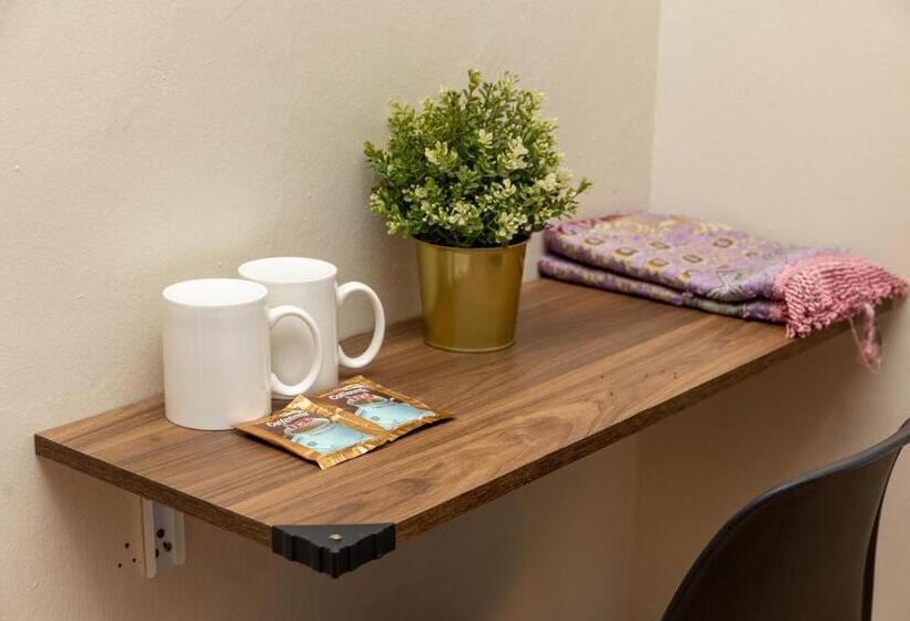 스탠다드 트리플 룸, Familia Inn