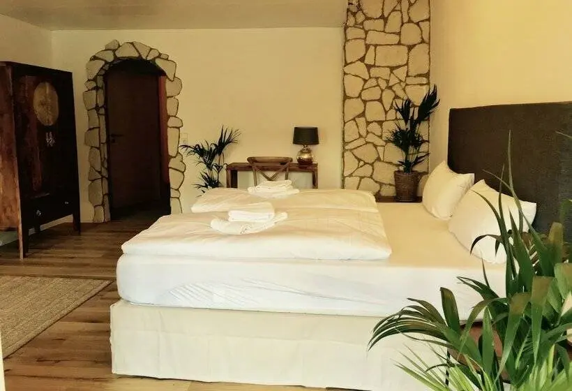 リバービュースイート, Boutique Hotel Morgentau
