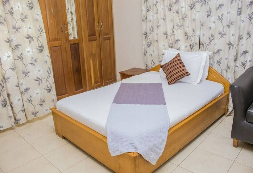 Quarto standart individual, Lovista