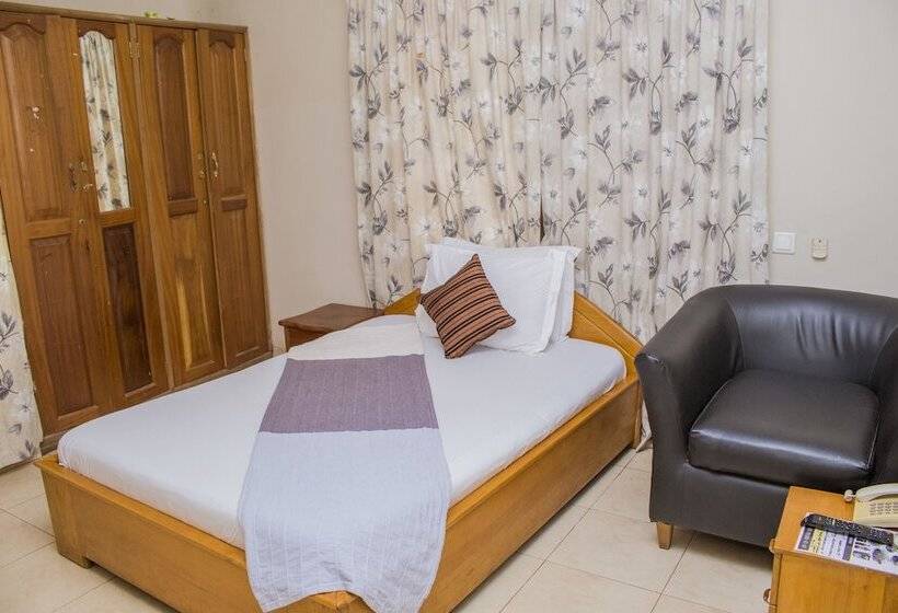 Quarto standart individual, Lovista