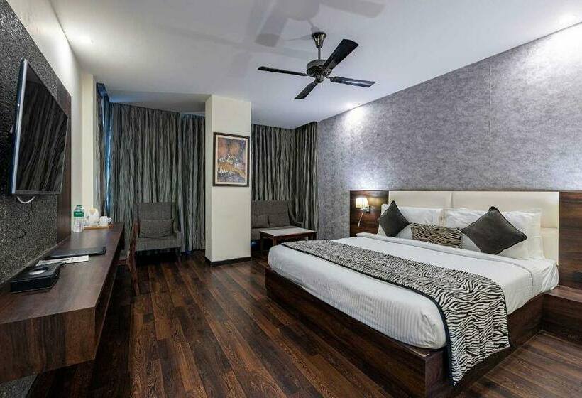 Deluxe Rum, The Baagh Ananta Elite Ranthambore