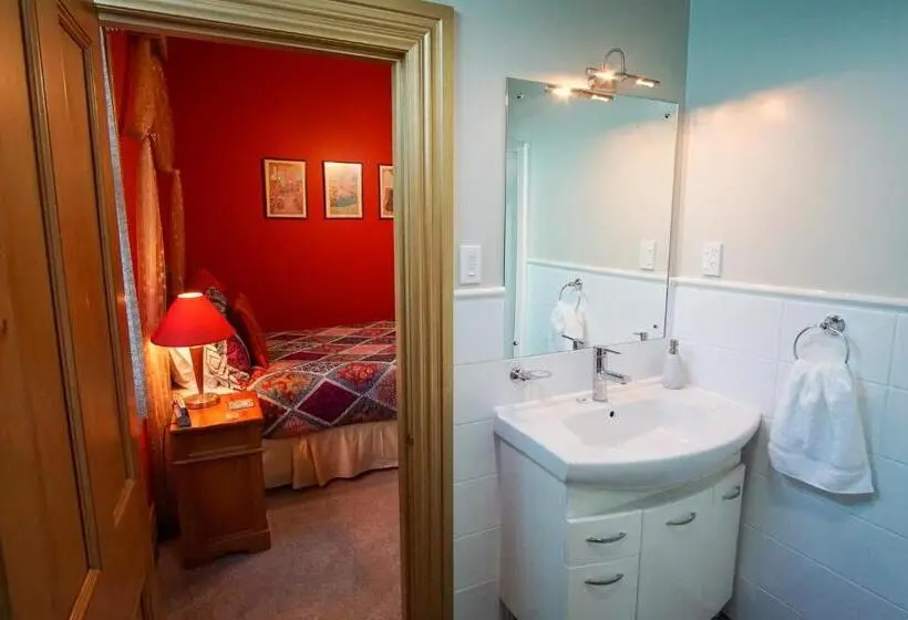 デラックスルーム, Sea Breeze B & B