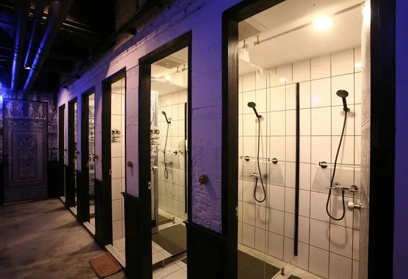 اتاق استاندارد چهار تخته, Shade House   Phuket Downtown