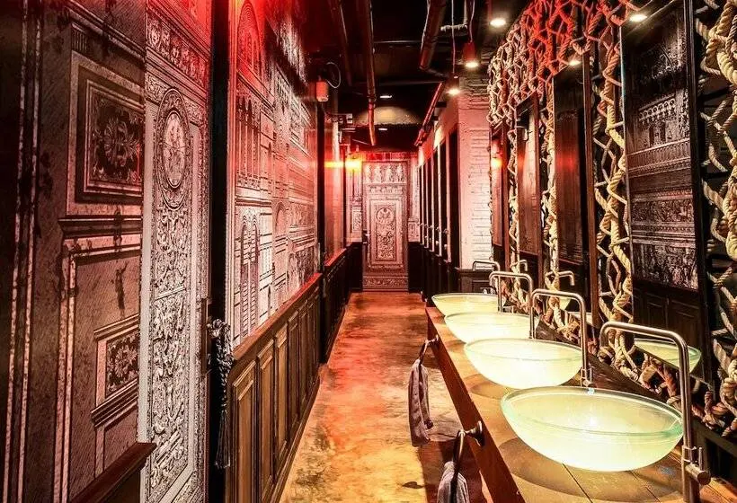 اتاق استاندارد چهار تخته, Shade House   Phuket Downtown