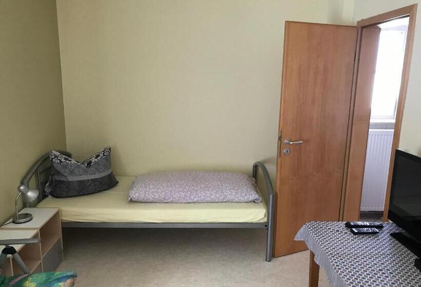 单人经济间, Jurahof Wuermser