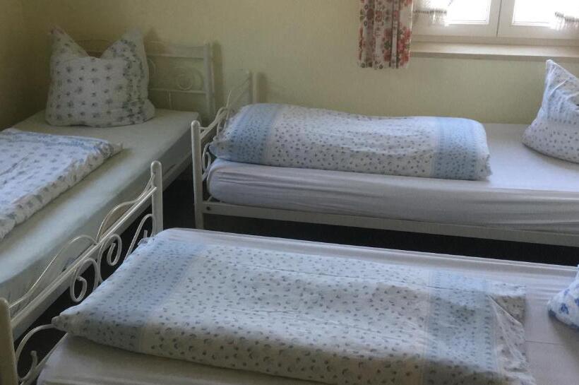 经济型三人房间, Jurahof Wuermser