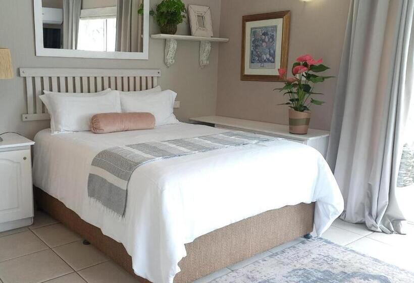 Family Suite, Villa Roc Guesthouse   Solar Power