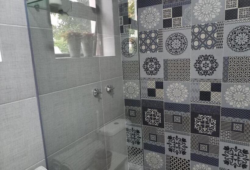 标准间内部标间, Villa Roc Guesthouse   Solar Power