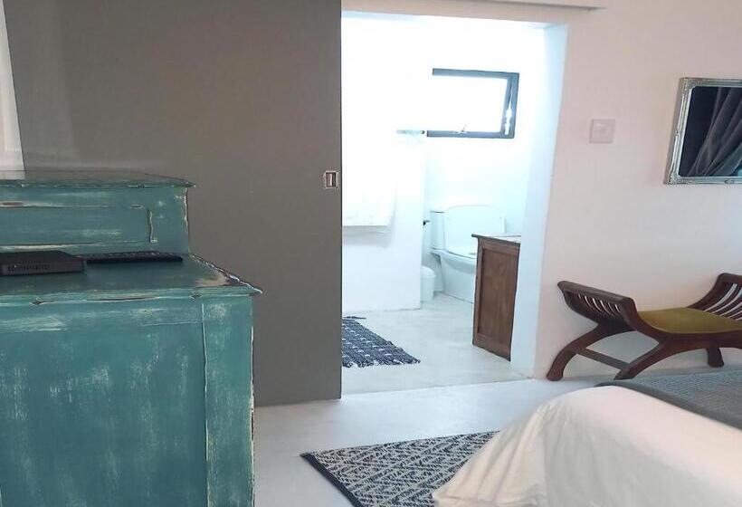 经济房, Villa Roc Guesthouse   Solar Power