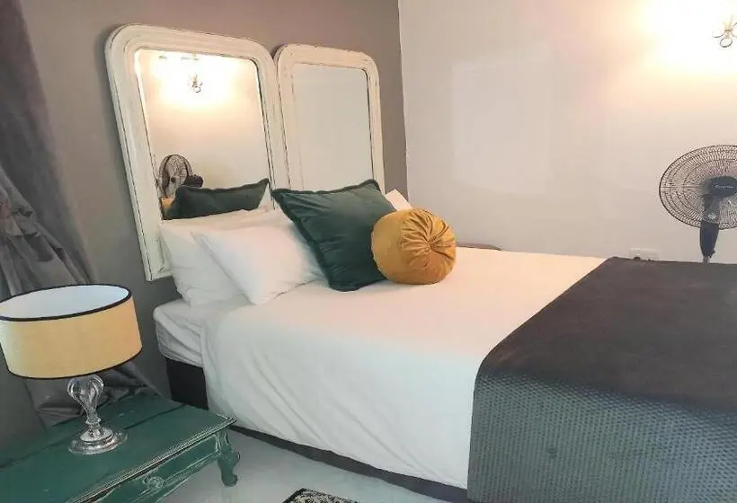 エコノミールーム, Villa Roc Guesthouse Solar Power