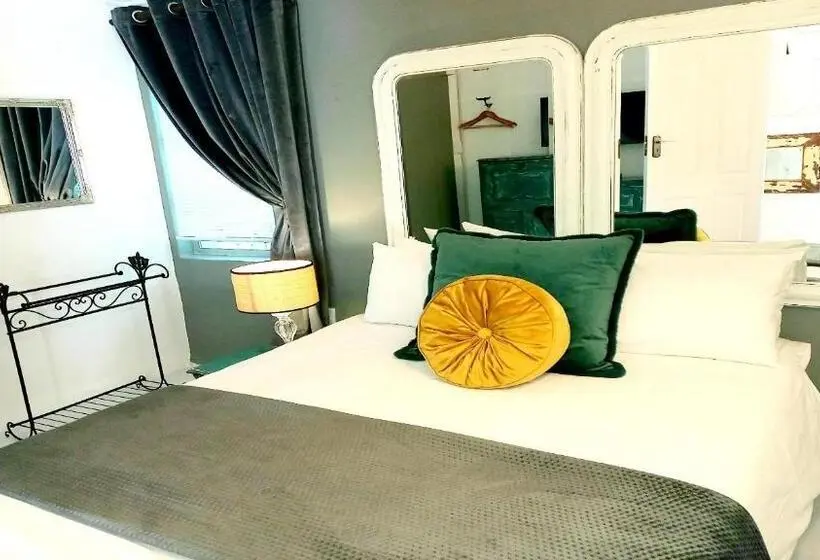 エコノミールーム, Villa Roc Guesthouse Solar Power