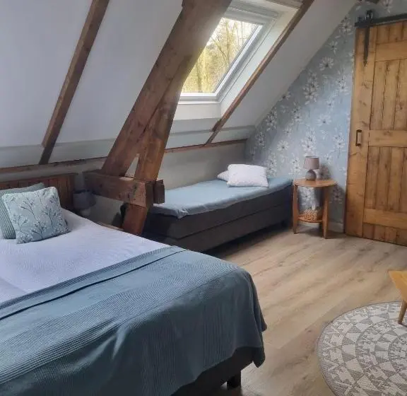 スタンダードトリプルルーム, Bed & Breakfast Aan De Beek