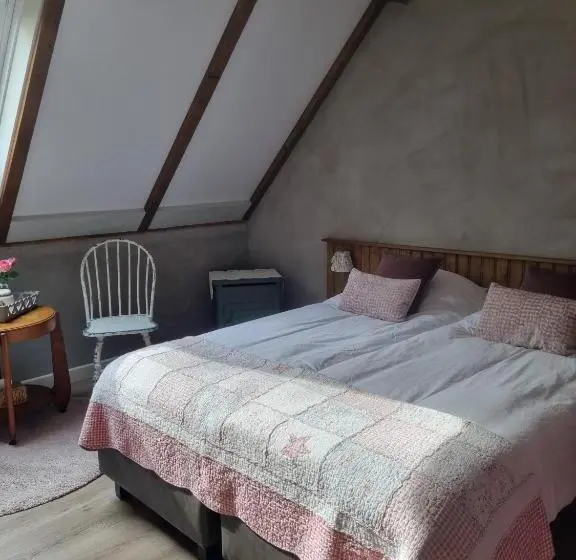 スタンダードルーム, Bed & Breakfast Aan De Beek