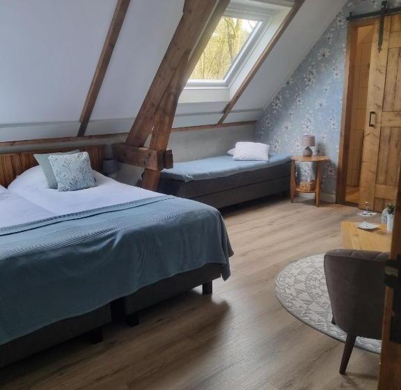 标准三人间, Bed & Breakfast Aan De Beek
