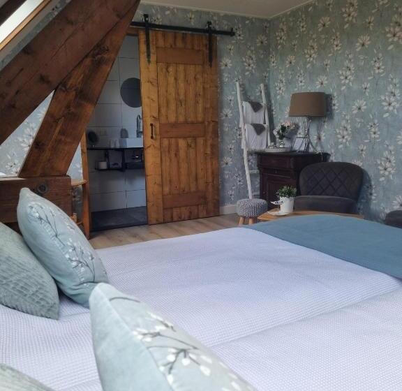 Номер Стандарт Трехместный, Bed & Breakfast Aan De Beek