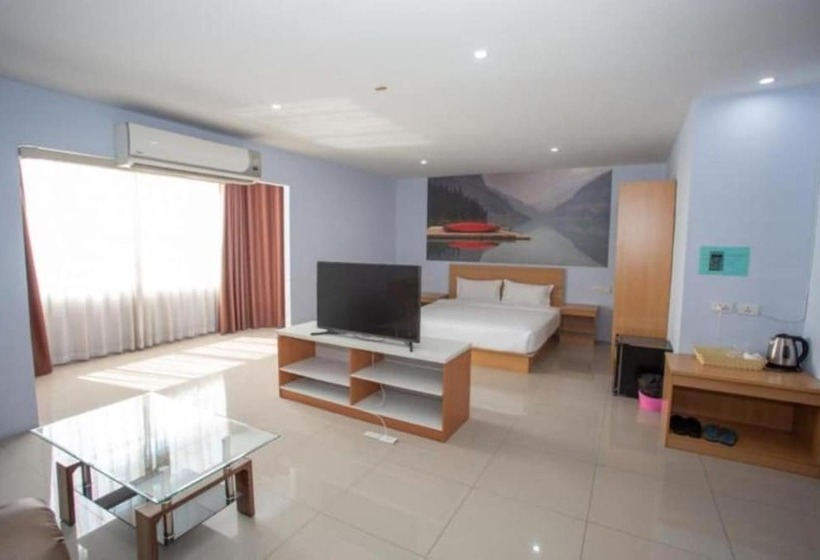 Suite med udsigt over byen, 99