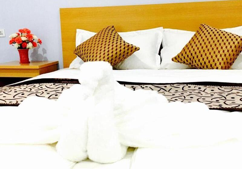 Suite med udsigt over byen, 99