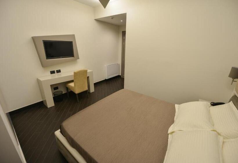 디럭스 룸, Petit Hotel Elita