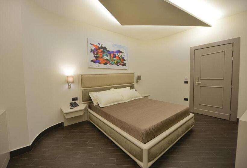 디럭스 룸, Petit Hotel Elita