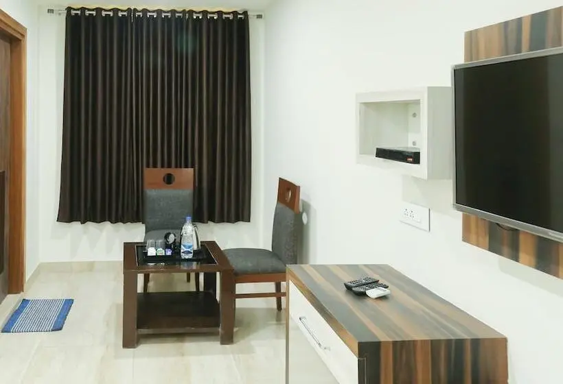 Deluxe-huone, Ashirwad At Ghaziabad