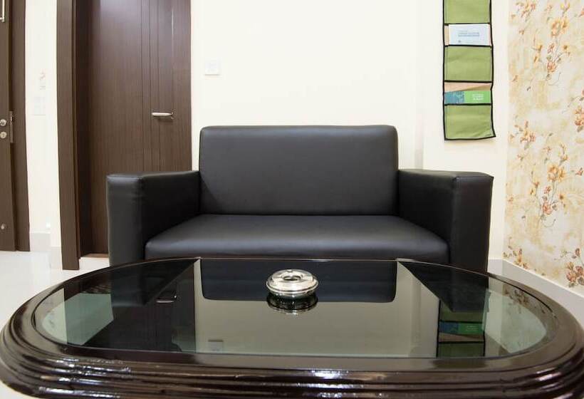 Номер Deluxe, Treebo King S Court Chandrasekharpur