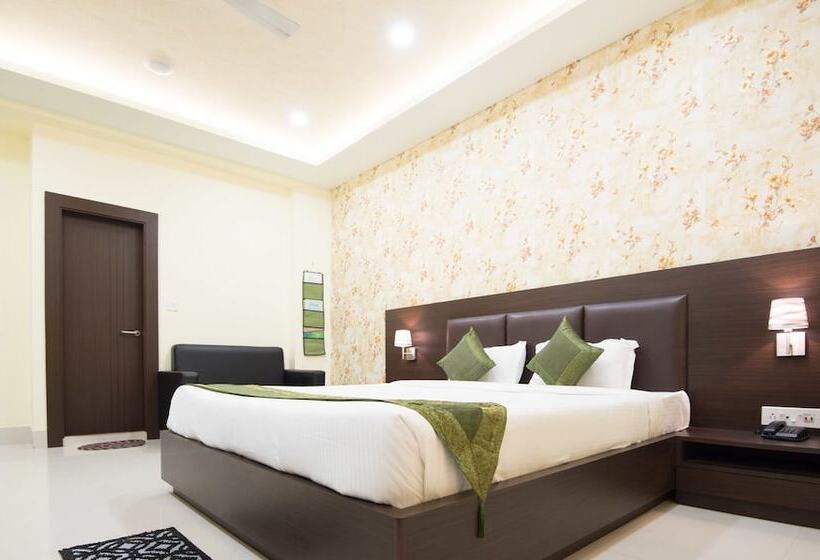 Номер Deluxe, Treebo King S Court Chandrasekharpur